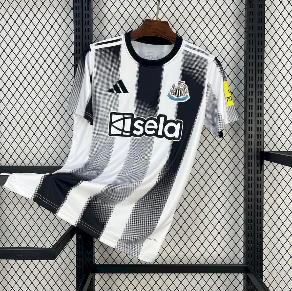 Newcastle Home Jersey 2025/26