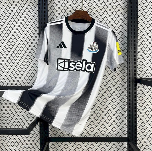 Newcastle Home Jersey 2025/26